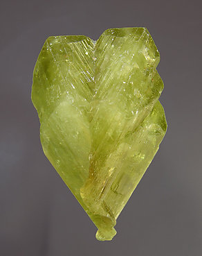 Doubly terminated Chrysoberyl. 