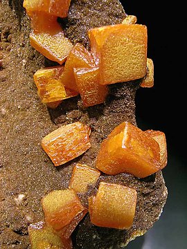 Wulfenite with Vanadinite (variety endlichite). <br>