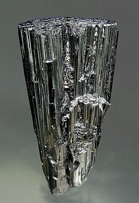 Manganite. Front