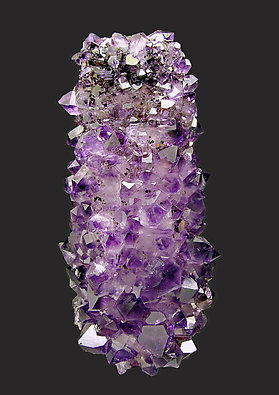 Quartz (variety amethyst). Rear