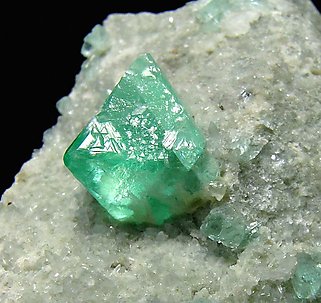 Fluorita octadrica. 