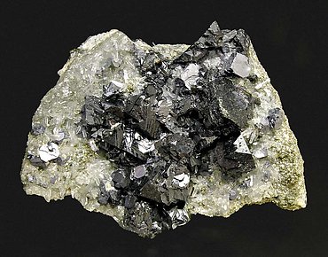 Sphalerite with Galena, Quartz and Pyrite.