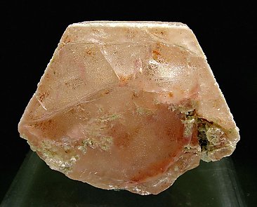 Beryl ( variety morganite). Front