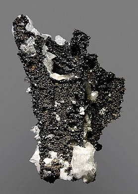 Descloizite with Calcite.