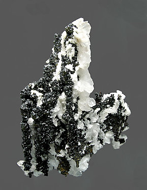 Descloizite with Calcite. 