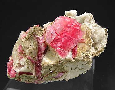 Rhodonite. 