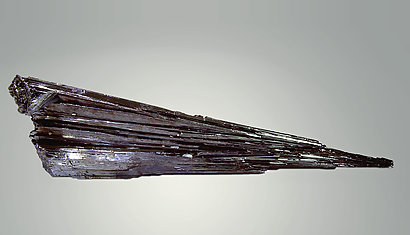 Kermesite with Stibnite. Front