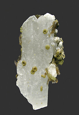 Ruifrancoite with Childrenite and Quartz.