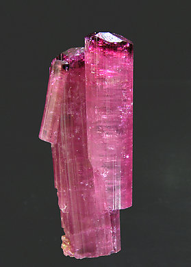 Elbaite (variety rubellite). Front