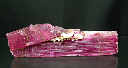 Elbaite (variety rubellite) with Albite. Side