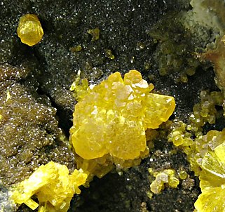 Legrandite with Smithsonite. 