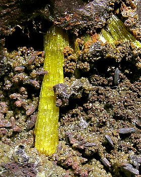 Legrandite with Smithsonite. 