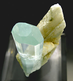 Beryl (variety aquamarine) with Albite. Top