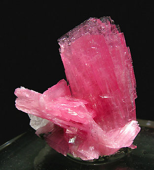 Rhodonite with Quartz.