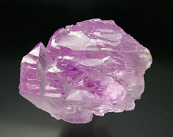 Spodumene (variety kunzite). Top