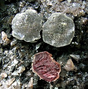 Rhodochrosite with Fluorite. 