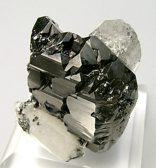 Sphalerite with Quartz. Top