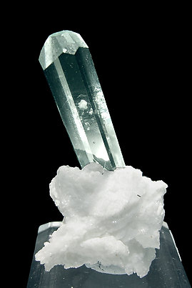 Beryl (variety aquamarine) with Albite. Rear