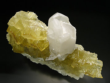 Fluorite with Calcite. Top