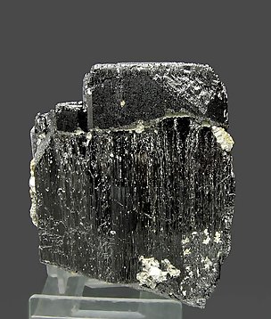 Ferberite with Muscovite and Siderite. Rear