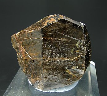 Cassiterite. Front