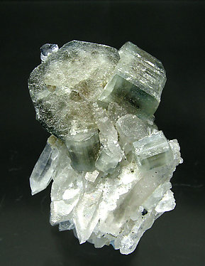 Fluorapatito con Cuarzo. Vista posterior