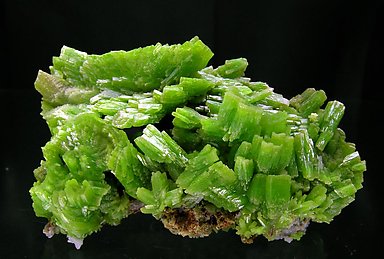 Pyromorphite. Front