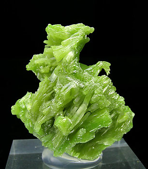 Pyromorphite. Rear