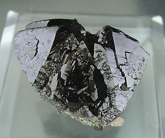 Libethenite. Top