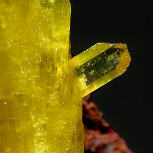 Legrandita. 