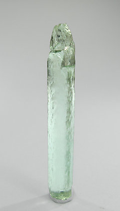 Doubly terminated Beryl (variety aquamarine). Rear