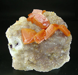 Wulfenite with Vanadinite (variety endlichite). 