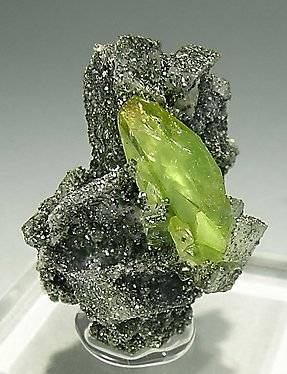 Titanite with Clinochlore.