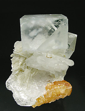 Fluorite with Beryl, Scheelite and Muscovite.