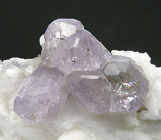 Fluorapatito con Albita. 