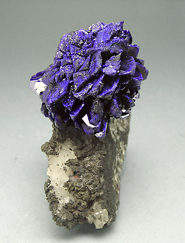 Azurite. Top