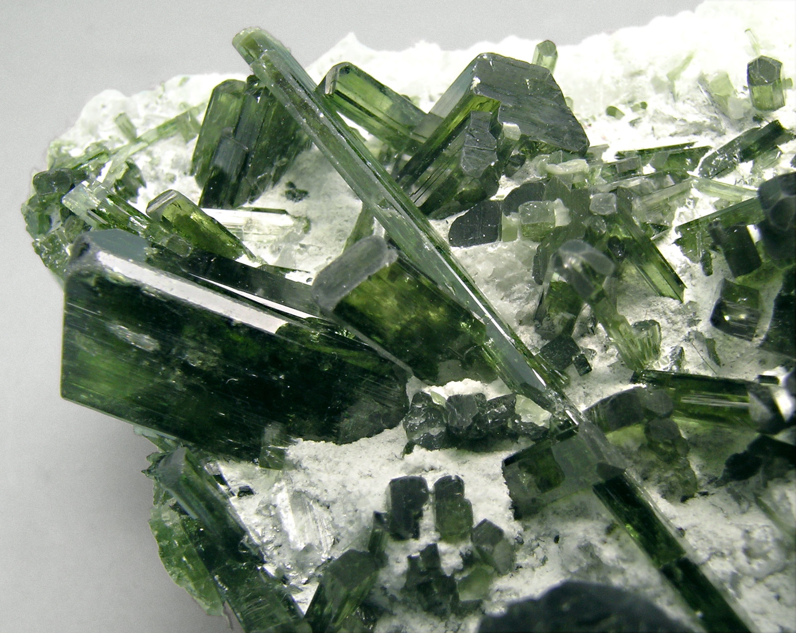 specimens/s_imagesM4/Diopside-AR47M4d.jpg