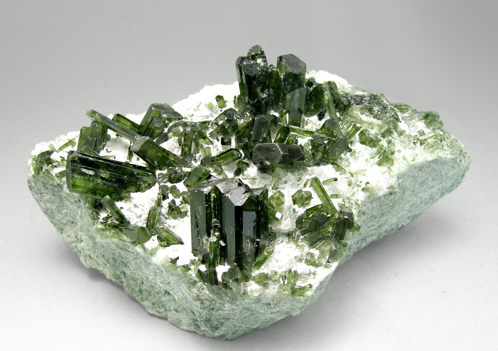 specimens/s_imagesM4/Diopside-AR47M4f.jpg