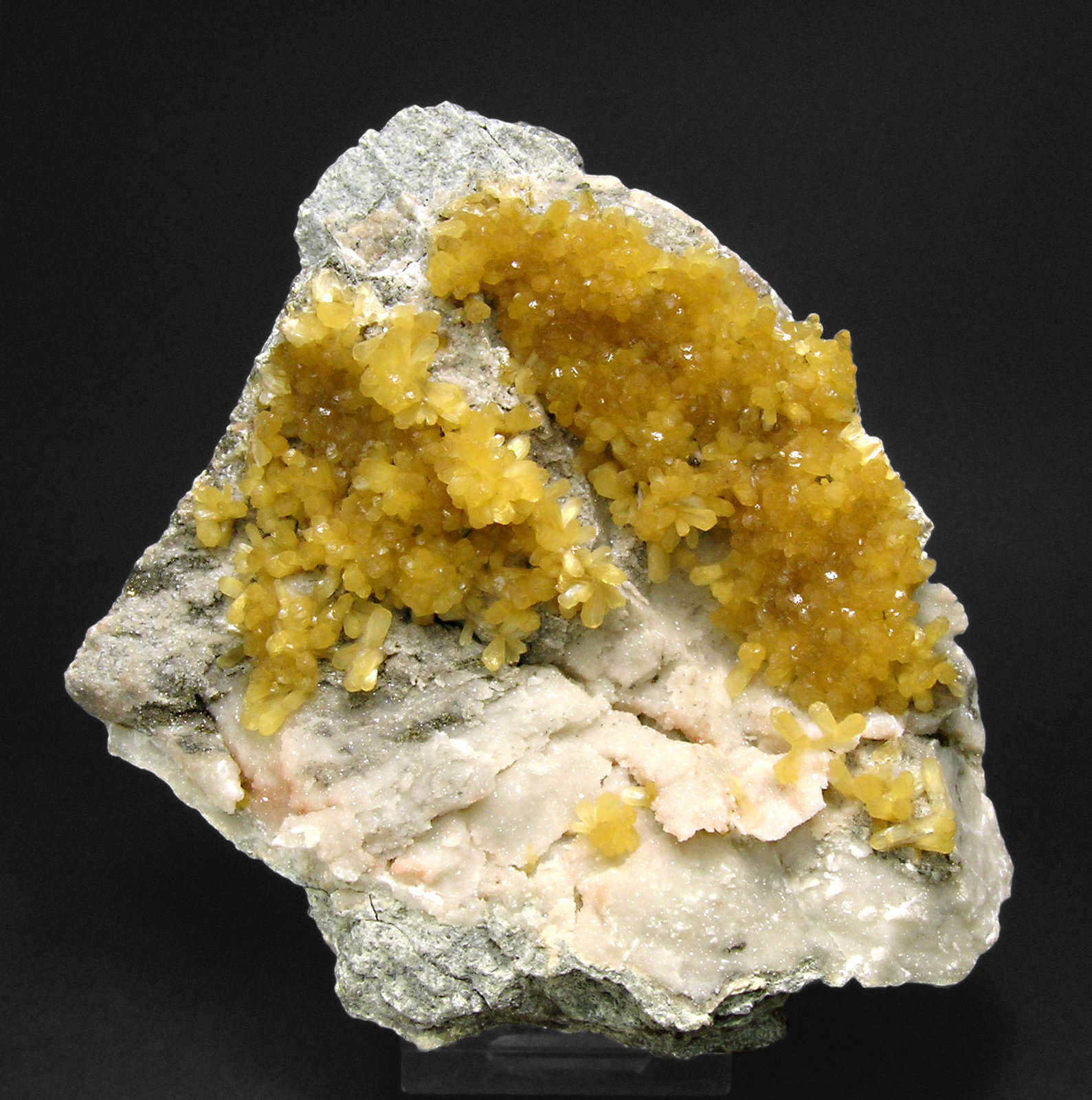 specimens/s_imagesM4/Stellerite-AZ16M4f.jpg