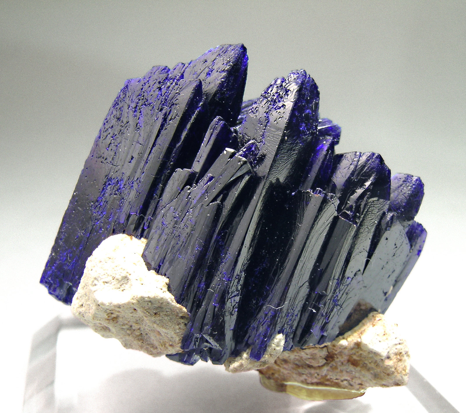 specimens/s_imagesM5/Azurite-NB56M5f.jpg