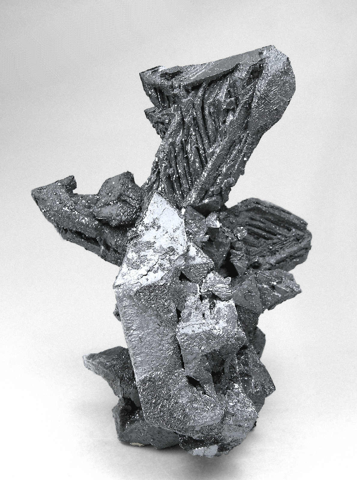 specimens/s_imagesM5/Hematite_Martite-EP76M5f.jpg