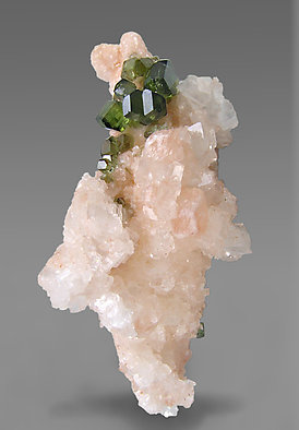 Fluor-uvite with Magnesite and Calcite.