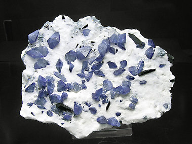 Benitoite with Neptunite and Natrolite. 