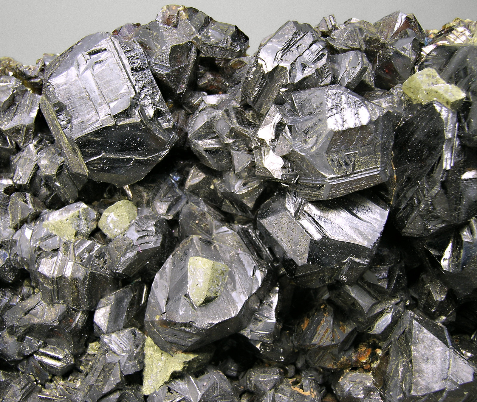 specimens/s_imagesM8/Sphalerite-KM86M8d.jpg