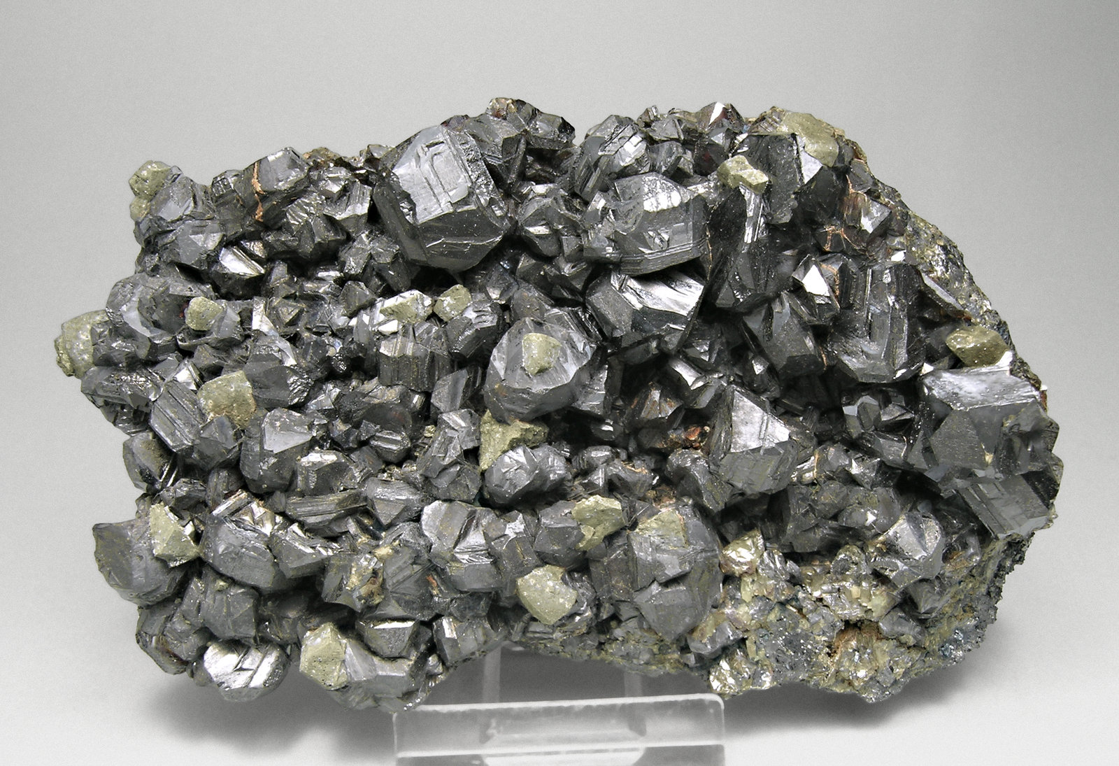 specimens/s_imagesM8/Sphalerite-KM86M8f.jpg