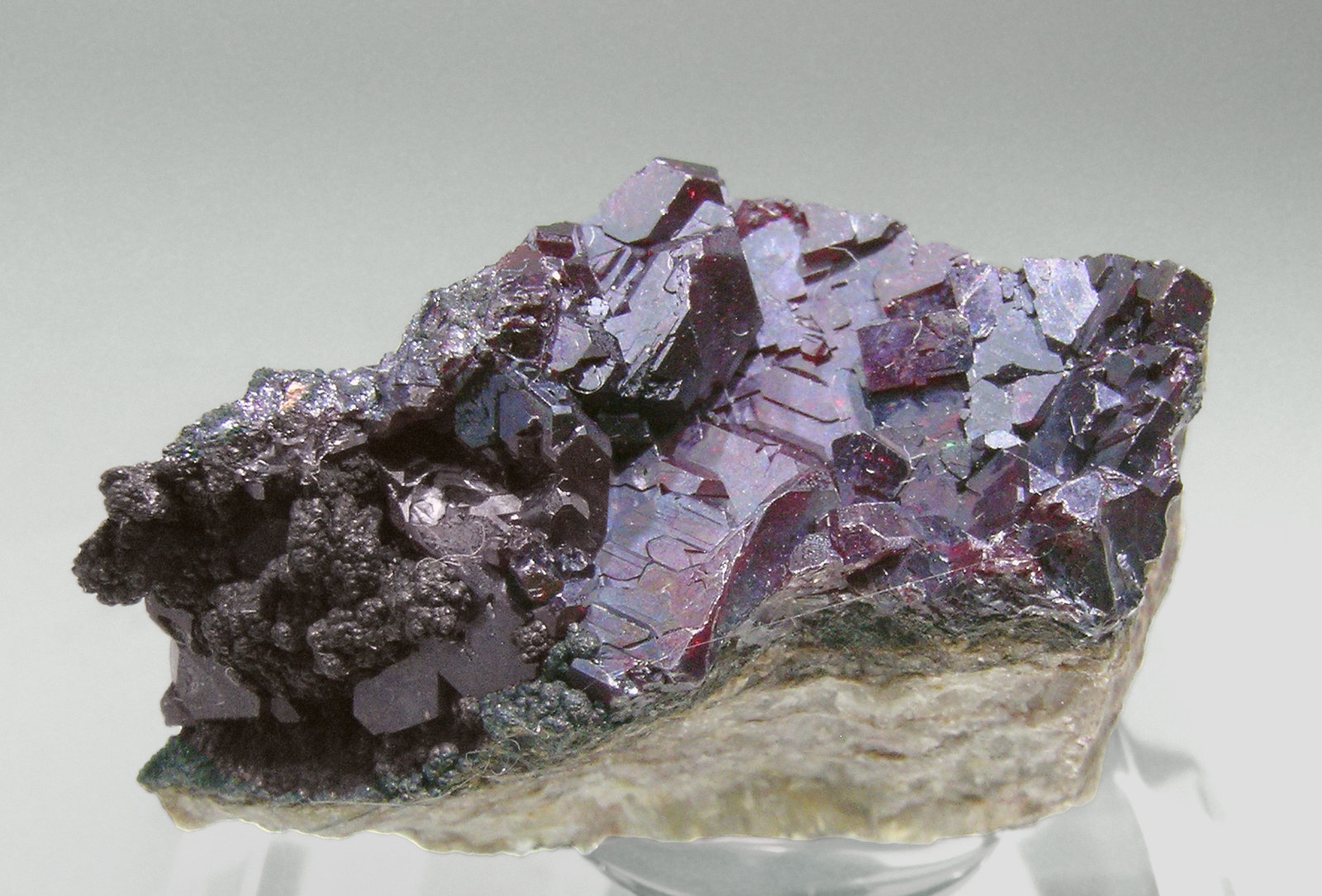 specimens/s_imagesM9/Cuprite-RT86M9.jpg