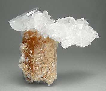 Magnesite with Quartz and inclusions.