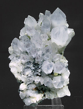 Quartz with Chalcopyrite.