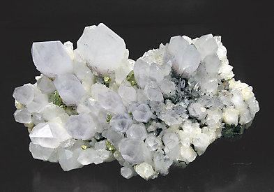 Quartz with Chalcopyrite. Side