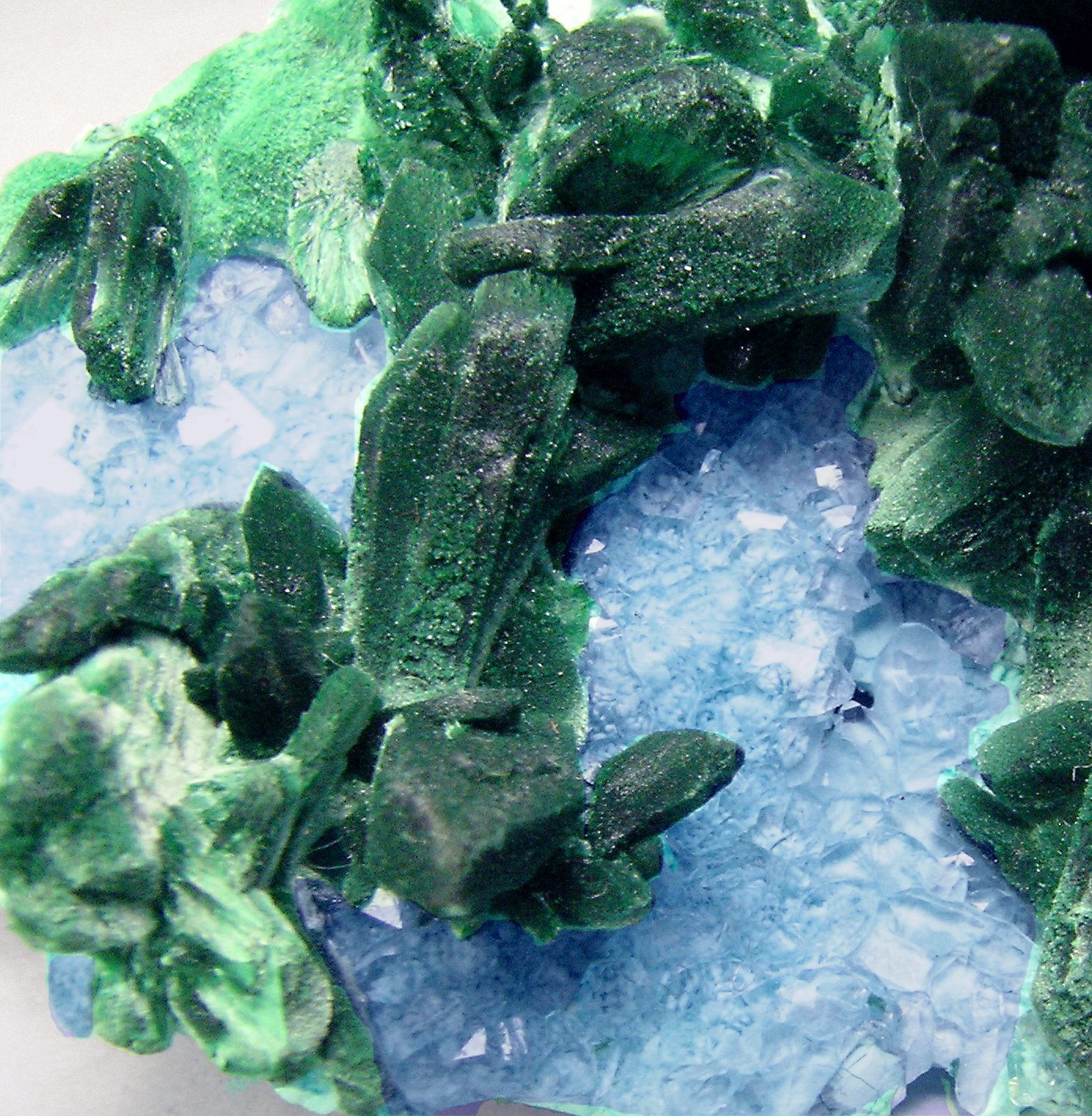 specimens/s_imagesN0/Malachite_pseudo_Azurite-TV48N0d.jpg